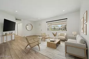 210 E El Camino Dr, Phoenix, AZ 85020 - Photo 2