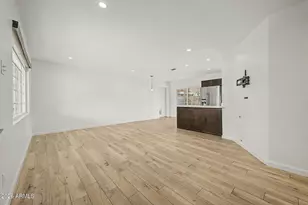 210 E El Camino Dr, Phoenix, AZ 85020 - Photo 10