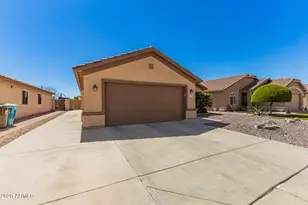 2017 E Aire Libre Ave, Phoenix, AZ 85022 - Photo 2