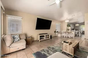 2017 E Aire Libre Ave, Phoenix, AZ 85022 - Photo 8