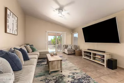 2017 E Aire Libre Avenue, Phoenix, AZ 85022 - Photo 6