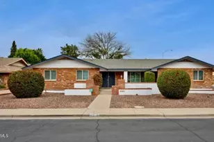 2064 E Kenwood Cir, Mesa, AZ 85213 - Photo 2