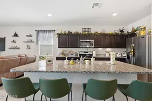 3013 S 78th Dr, Phoenix, AZ 85043 - Photo 4