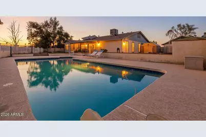 10121 W Montecito Avenue, Phoenix, AZ 85037 - Photo 18