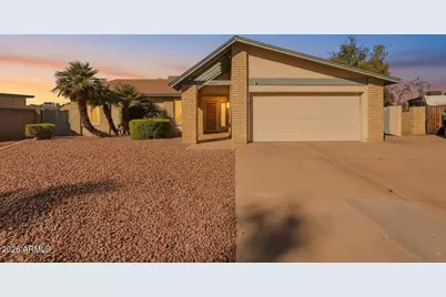 10121 W Montecito Avenue, Phoenix, AZ 85037 - Photo 1