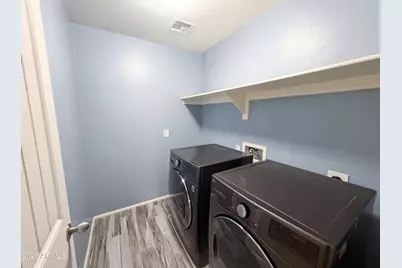 7763 W Pipestone Place, Phoenix, AZ 85035 - Photo 18