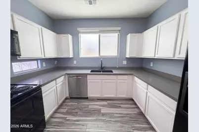 7763 W Pipestone Place, Phoenix, AZ 85035 - Photo 2