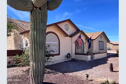 10361 W Buena Vista Drive, Arizona City, AZ 85123 - Photo 8