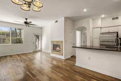 4848 N 36th Street #Unit 123, Phoenix, AZ 85018 - Photo 2