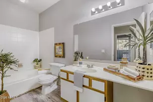 2929 W Yorkshire Dr, Phoenix, AZ 85027 - Photo 10