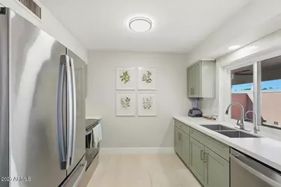 13442 N 108th Drive, Sun City, AZ 85351 - Photo 6