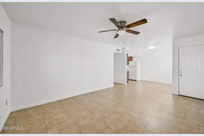 1518 W Colter Street #Apt 10, Phoenix, AZ 85015 - Photo 4