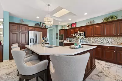 16462 W Silver Creek Drive, Surprise, AZ 85374 - Photo 20