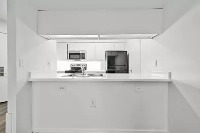 3065 N 67th Avenue #Apt 203, Phoenix, AZ 85033 - Photo 10