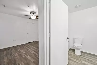 3065 N 67th Avenue #Apt 203, Phoenix, AZ 85033 - Photo 22