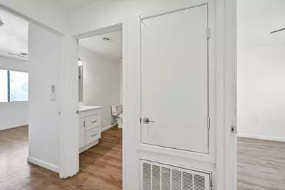 3065 N 67th Avenue #Apt 203, Phoenix, AZ 85033 - Photo 24