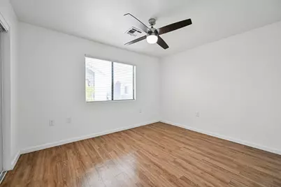 3065 N 67th Avenue #Apt 203, Phoenix, AZ 85033 - Photo 32