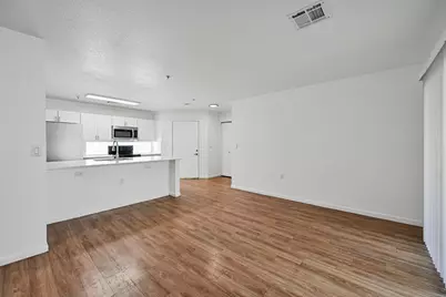 3065 N 67th Avenue #Apt 203, Phoenix, AZ 85033 - Photo 12