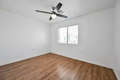 3065 N 67th Avenue #Apt 203, Phoenix, AZ 85033 - Photo 26