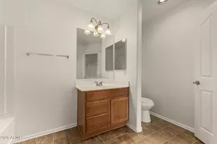 10925 W College Dr, Phoenix, AZ 85037 - Photo 22