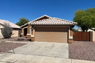 16056 W Mesquite Dr, Goodyear, AZ 85338 - Photo 2
