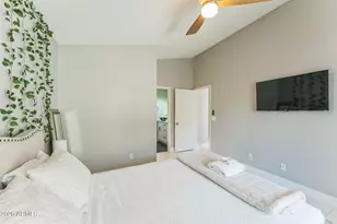 1120 N Val Vista Dr, Gilbert, AZ 85234 - Photo 8