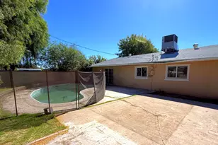 6116 W Monterey Way, Phoenix, AZ 85033 - Photo 14