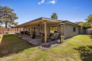 138 W Surrey Ave, Phoenix, AZ 85029 - Photo 28