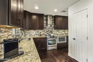 138 W Surrey Ave, Phoenix, AZ 85029 - Photo 16