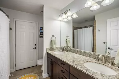 138 W Surrey Avenue, Phoenix, AZ 85029 - Photo 22