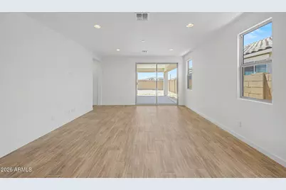 18215 W Elizabeth Avenue, Goodyear, AZ 85338 - Photo 10