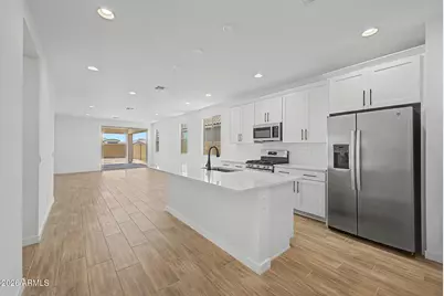 18215 W Elizabeth Avenue, Goodyear, AZ 85338 - Photo 2