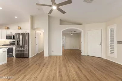 3117 E Kristal Way, Phoenix, AZ 85050 - Photo 10