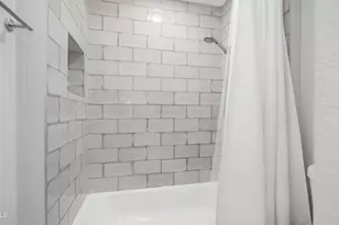 610 E Royal Palm Square N, Phoenix, AZ 85020 - Photo 12