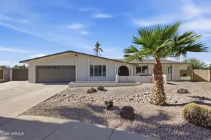 2442 W Via Rialto Cir, Mesa, AZ 85202 - Photo 2