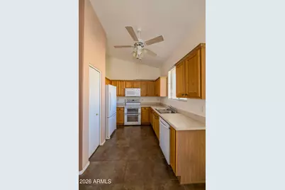 8820 E Rainier Drive, Gold Canyon, AZ 85118 - Photo 6