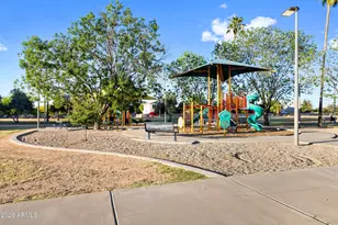 571 W Myrna Ln, Chandler, AZ 85225 - Photo 38