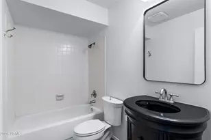 571 W Myrna Ln, Chandler, AZ 85225 - Photo 18