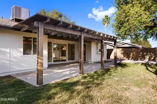 571 W Myrna Ln, Chandler, AZ 85225 - Photo 32