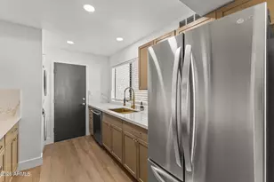 10055 E Mountainview Lake Dr, Scottsdale, AZ 85258 - Photo 12