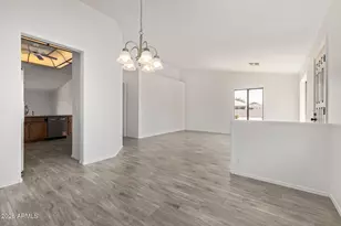 10304 W Windsor Blvd, Glendale, AZ 85307 - Photo 12