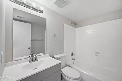 3646 N 67th Avenue #29, Phoenix, AZ 85033 - Photo 14
