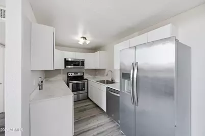 3646 N 67th Avenue #29, Phoenix, AZ 85033 - Photo 6
