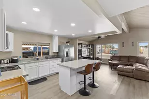 10817 W Sack Dr, Peoria, AZ 85373 - Photo 26