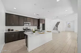 10295 S Cave Spring Trail, Apache Junction, AZ 85120 - Photo 2
