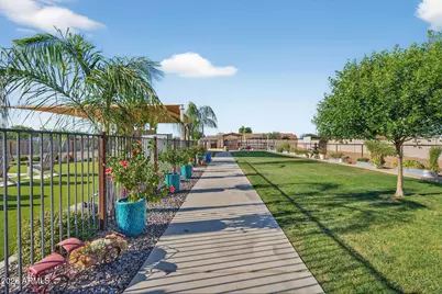 1124 E Loveland Lane, San Tan Valley, AZ 85140 - Photo 8