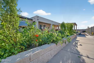 1124 E Loveland Lane, San Tan Valley, AZ 85140 - Photo 58