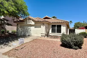 2914 E Woodland Dr, Phoenix, AZ 85048 - Photo 2