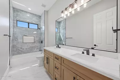 8001 W San Juan Avenue, Glendale, AZ 85303 - Photo 16