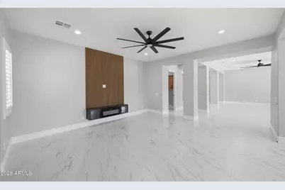 8001 W San Juan Avenue, Glendale, AZ 85303 - Photo 36